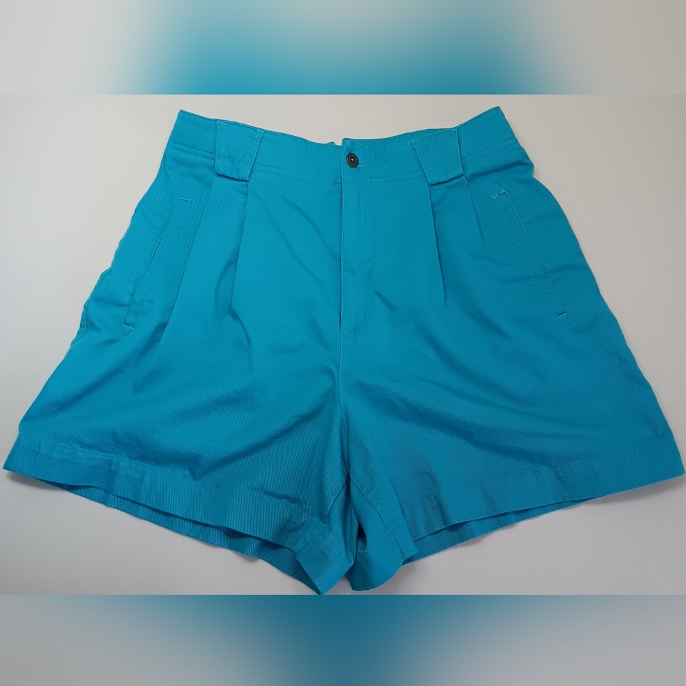 Vintage Liz Sport pleated mom shorts. Aquamarine. Size 12.